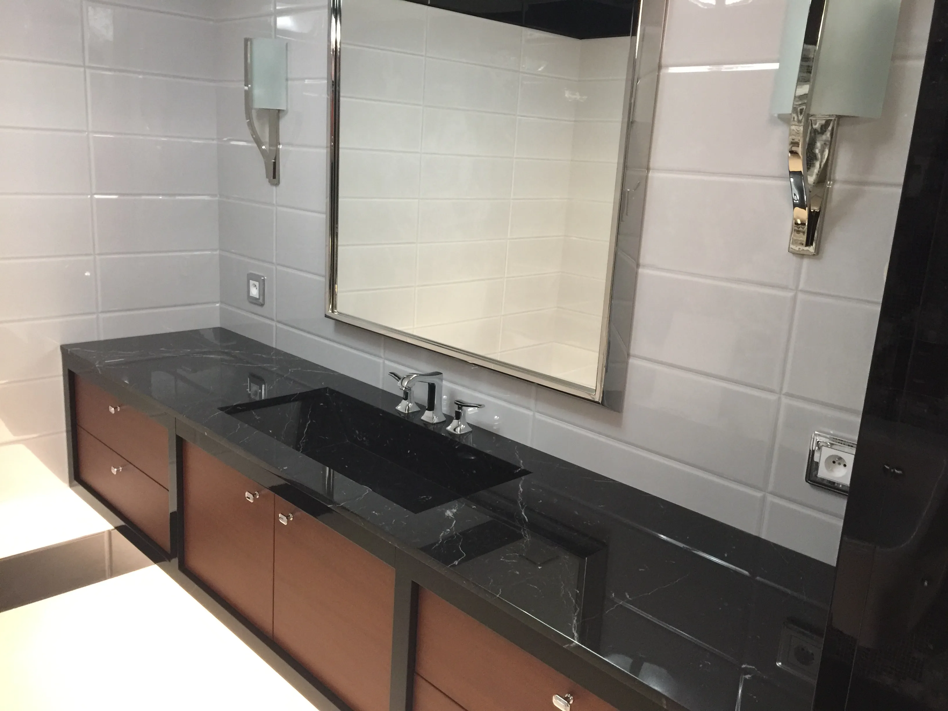 Plomberie & sanitaires — HMC Monaco